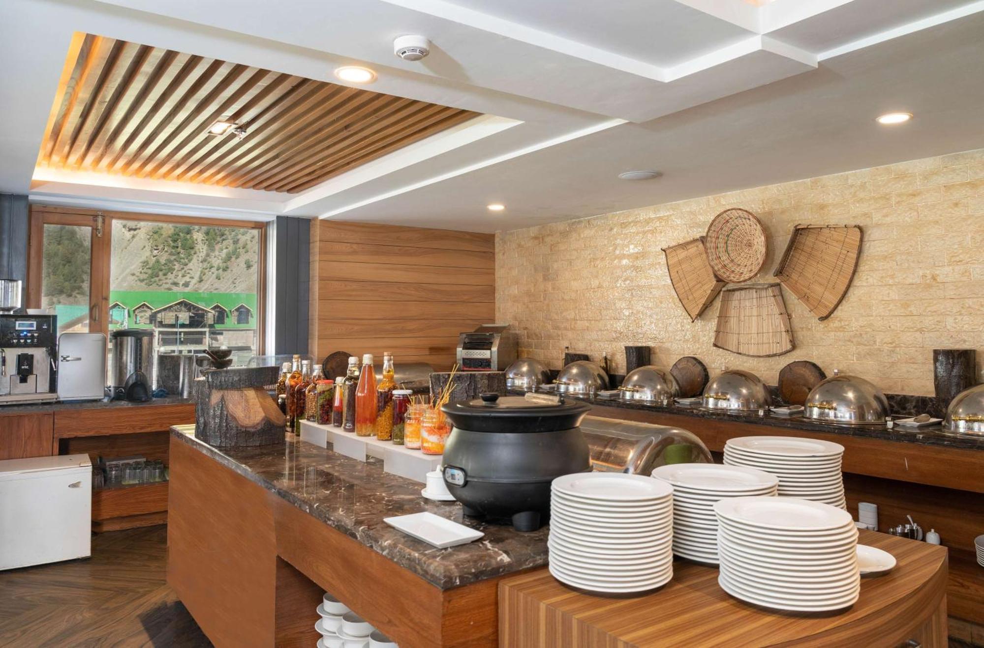 Country Inn Suites By Radisson Sonāmarg Dış mekan fotoğraf