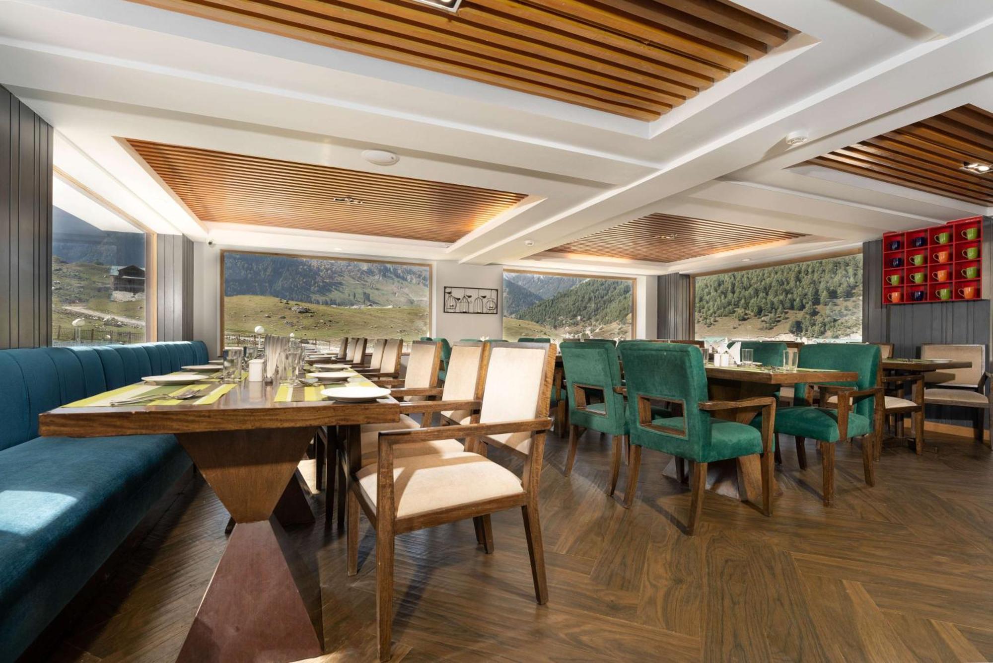 Country Inn Suites By Radisson Sonāmarg Dış mekan fotoğraf